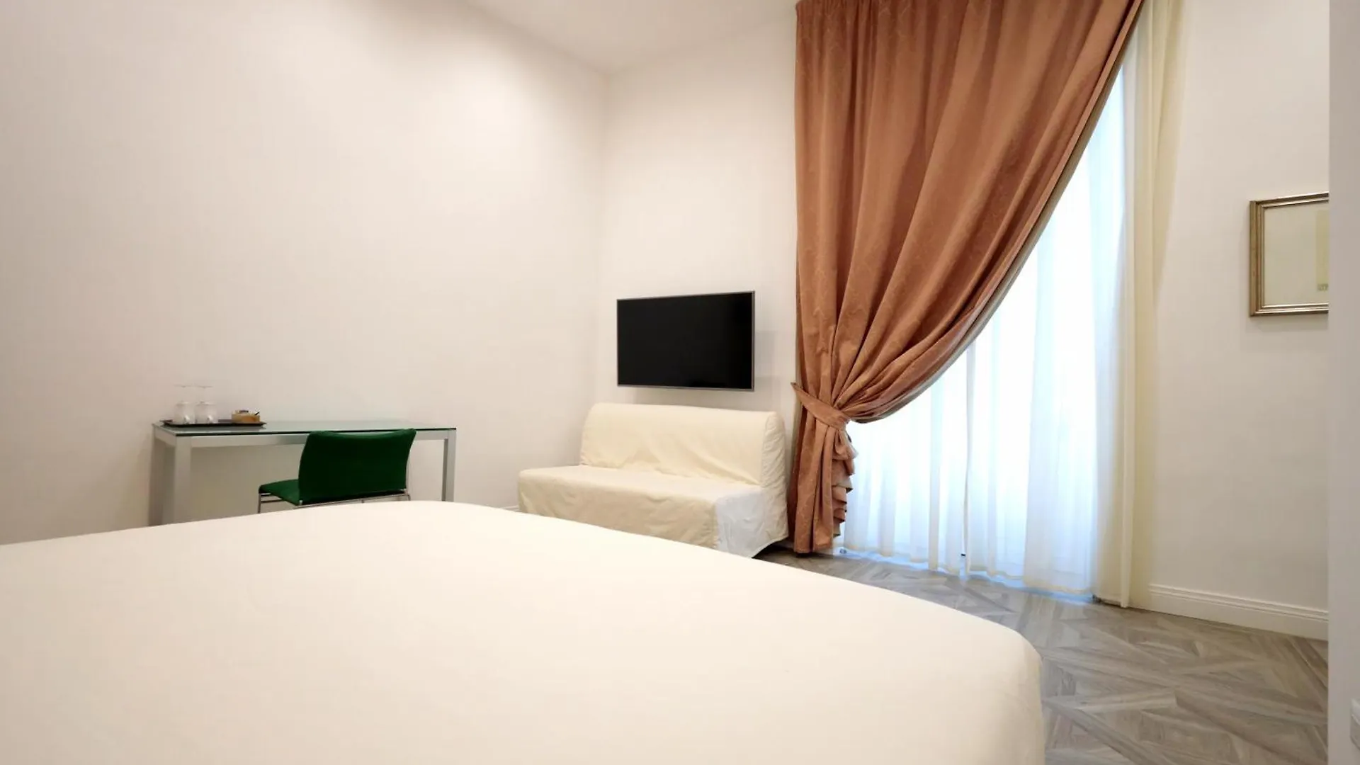 ホテル Relais Santa Lucia Sul Mare, Napoli イタリア